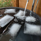通常のチラー入り17℃でも十分冷たい水風呂を、さらにキンキンに！ 突き抜ける冷たさを追い求める方はぜひお試しください。