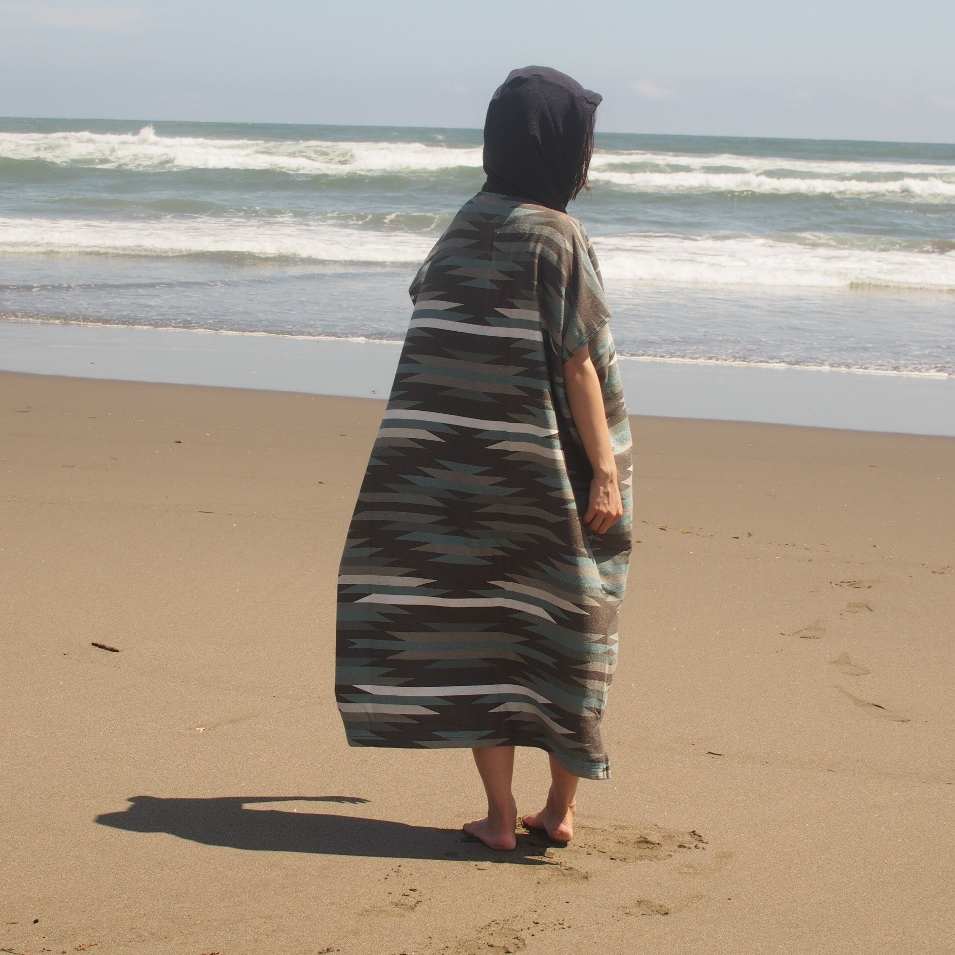 NOMADIXチェンジングポンチョ – SAUNA TRAVEL