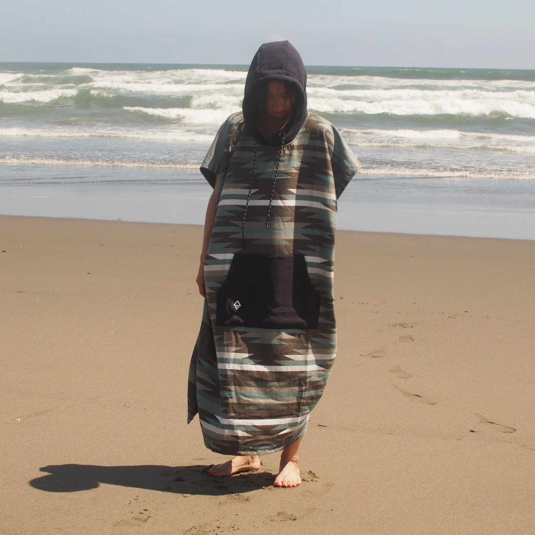 ノマディクス　サウナポンチョ　アウトドアポンチョ NOMADIXチェンジングポンチョ – SAUNA TRAVEL